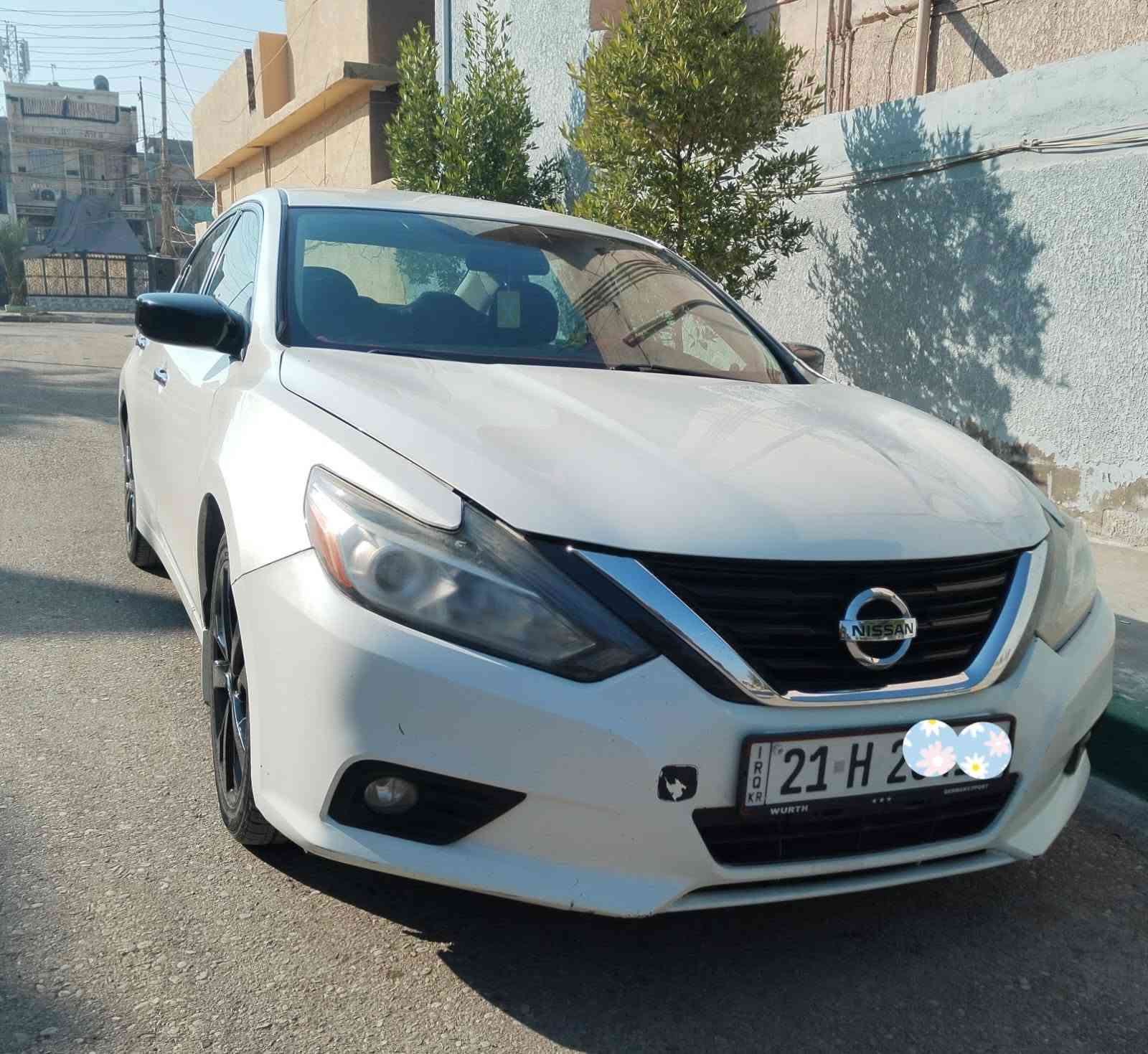 نيسان التيما وارد امريكي ٢٠١٧ سياره مواصفات SR سنوية جديدة رقم سليمانية وسيارة بسمنه كاملة اي نقص مابيهه الضرر فقط جاملغ جهة السائق ضرر بسيط جدا  سونار بلمنشور . عنوان ديالى بلدروز
 ***********
***********
