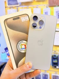 ايفون 15برو ماكس ذاكره 256بطاريه 97‎%‎جهاز اخو جديد زلغ واحد مابي وتر ...