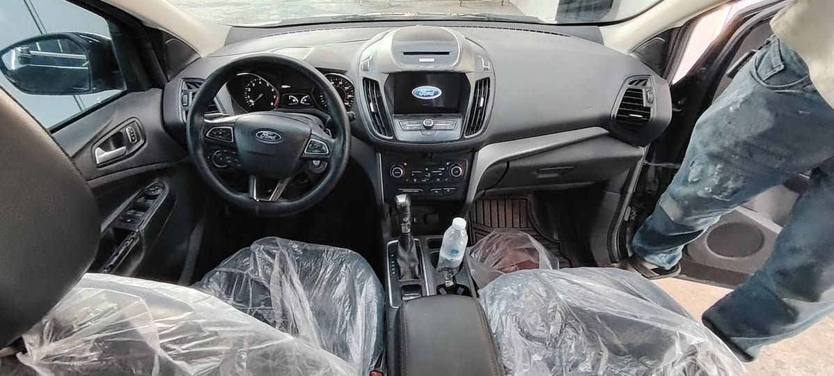 بسم الله
للبيع فقط فورت اسكيب 2017
فول مواصفات واحد عل واحد
بانورامه كشن جلد كشنات كارباي صندوك شفط كشنات تدفيه  تبريد مركزي شاشه كامره تحكمات سكان فوليوم بعد اهواي مواصفات سياره بي خمس قطع صبخ بدون ارباك بدون دواخل مكان سياره اربيل سعر قفل
*********** أربيل, العراق

