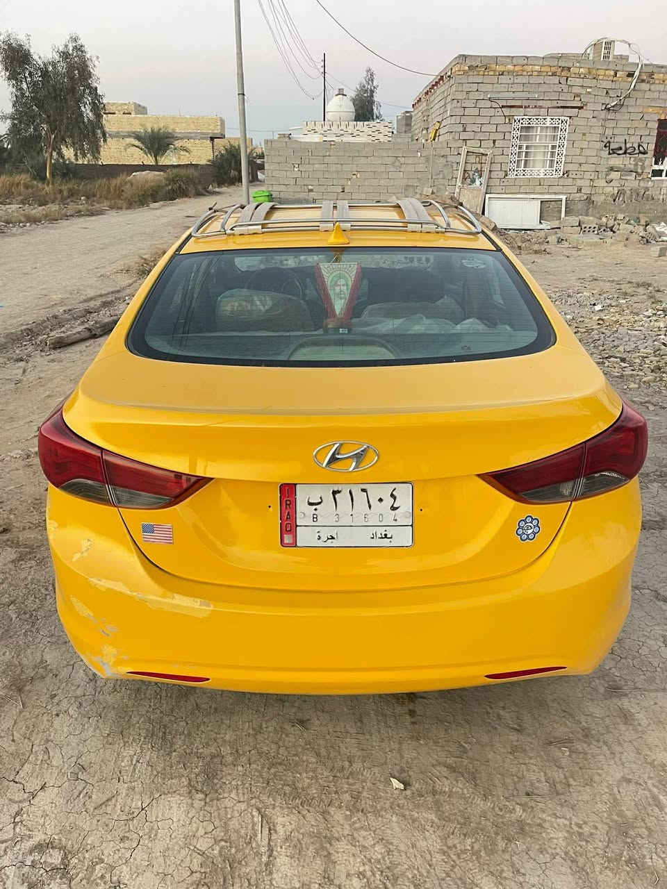 السلام عليكم النترا للبيع وراد أمريكي مديل ٢٠١٣ حادثها جاملغ وبنيد بدون دواخل سياره جاهزه بس محركها بي شويه بخار بدون تنقيص  
السعر 100$ وبيهة مجال قليل رقم بغداد مداور ثاني يوم مصفره هيئه وغرامات عنوان 
(عنوان الديوانيه عفك رقم***********)
