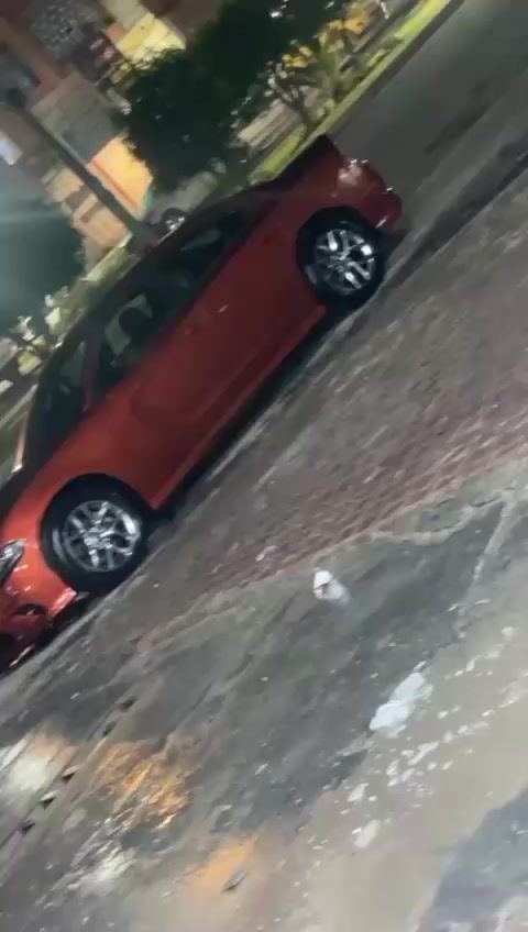 السلام عليكم جارجر 20 جيتي اصل معروفه مواصفات الجيتي حادث امريكه موضح بل صور جاملغ امامي امامي ايمن صبغ وبارد بل باب  وبنيد بارد بنيد بلادي مكان حي اور السعر 220 وبيهه مجال ***********
