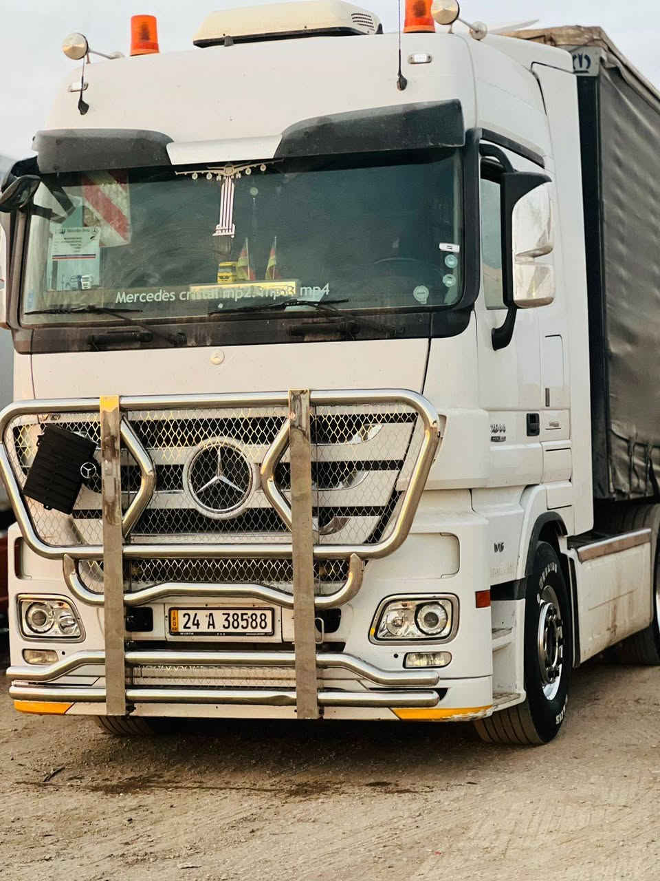 سلام عليكم كتروز للبيع موديل 2014 حجم 1844محسن فول مواصفات ما عده كامره وحساس عربانه كرونه حديث رقم لهاتف ***********
