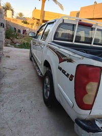 سياره بيكب كريت ويل 2013 للبيع فقط سياره حلوه ونظيفه كير ومحرك مكفولات...