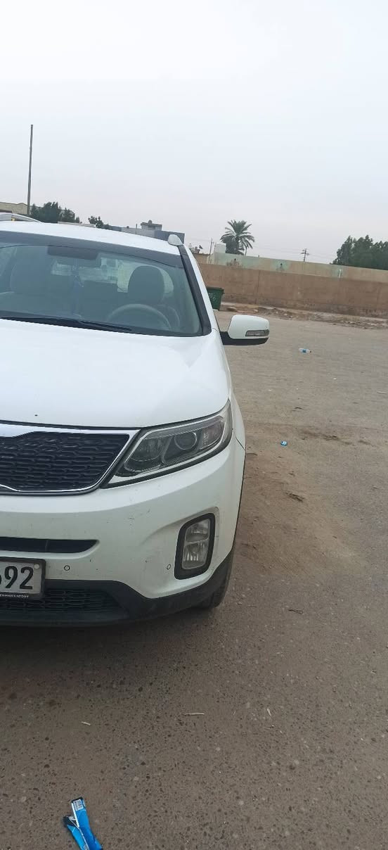 سورنتوا  ٧ راكب خليجي موديل 2015  مكينه 4  سلندر 2400 بصمه تشغيل  ٣ قطع تبريد كشنات كهربائي رقم اربيل السياره مكانها بكربلاء هي والمالك صدر جديد ومنظومه تبريد جديده السعر ب 160 ورقه بيها بارد قطعتين البيبان الخلفي
***********
