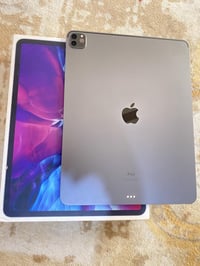 ايباد • معالج M2 • ٢٥٦ جيجا