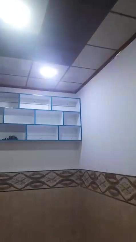 رفوف لبيع السعر عل خاص ***********
