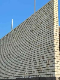 خلفات بناء🏣 شغل مضبوط وزن♎ وتنظيف واشرف مهندس ولتزم بل موعد 0781896607...