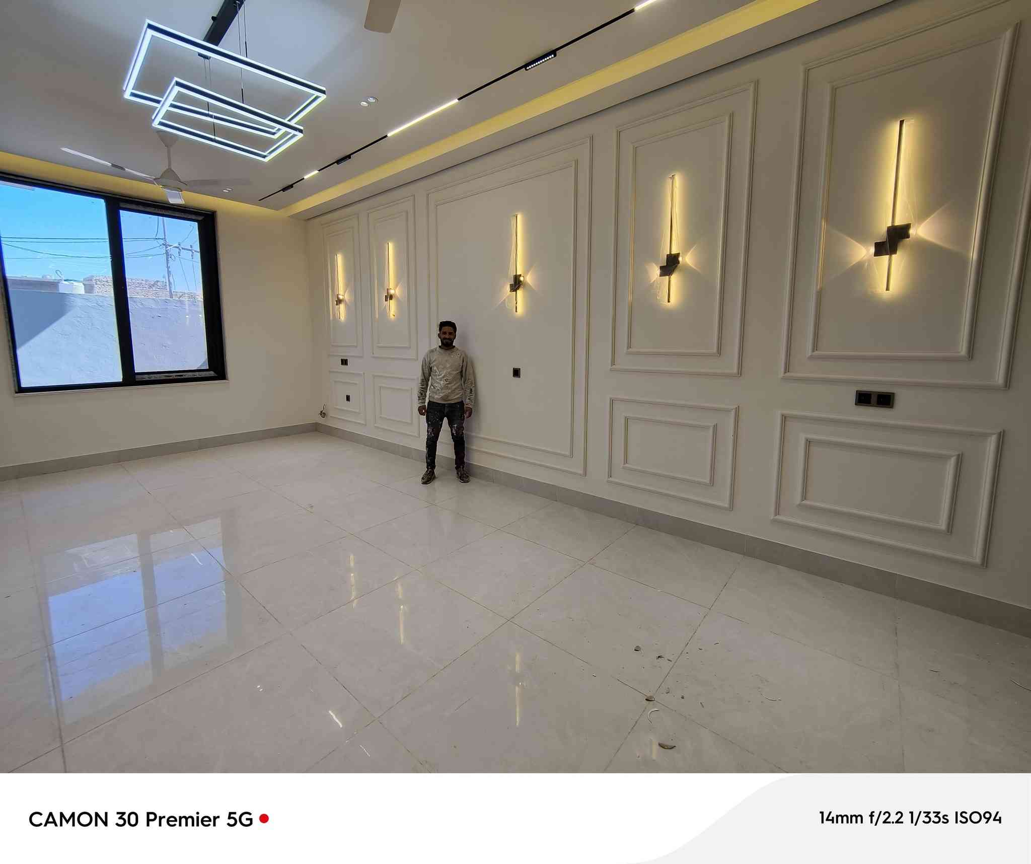 سلام عليكم 
كادر مختص للديكور والصبغ الداخلي والخارجي شغل درجه اولى العمل داخل بغداد و كربلاء فقط  استلام مهندسين 
ديكور داخلي وخارجي 
فوم طلس سحبات خارجي داخلي صبغ 
بوردكس جبس بورد 
نعمل على ترميم الداخلي والخارجي 
للتواصل  ***********
الهاتف ***********
