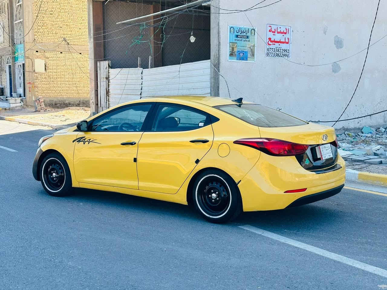 للبيع الانتره موديل 2015 وارد امريكي حادث جاملغ امامي فقط بدون دواخل والباقي مكفول ليبل واحد مواصفات شاشه كبيره كامره دواره حساس تحكم ستيرن تدفئه تبريد كشنات مكينه 1800 دوش وكير وحداديه وتبريد مكفولات نظام ايكو مانع انزلاغ كروز سرعه سياره مغلفه كلها منظومه زنون لايت لد بكلايت لد 
السعر 105عنوان كربلاء الاستفسار الاتصال ع رقم*********** سياره جديده واحله من الصور
