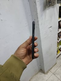 ايفون ١١ برو ماكس • ساحة عدن • مبدل شاشة