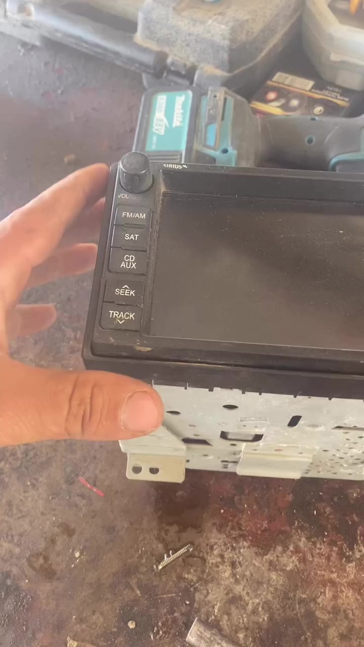 السلام عليكم شاشه سيدونا أصليه لبلاد شرط الفحص للبيع مكاني الدونيه مهناويه 

***********
