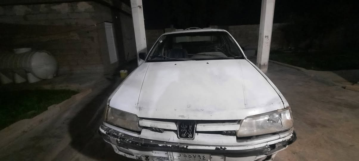 بيجو ٦٠٥ الكيرو محرك كاميري موديل ١٩٩٣ سنويه جديد  لحد 2027   سعر 16 بي مجال قليل   مراوس حسب قناعه بيتاقه بانزين بي خلل بس كاربايه مال الكير  رقم ***********
