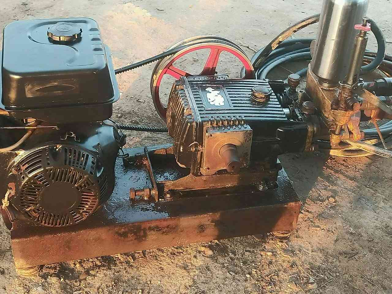 السلام عليكم
ماطور غسل سيارات مضخة كبيره للبيع  المكان الاسكندريه رقمي ***********
