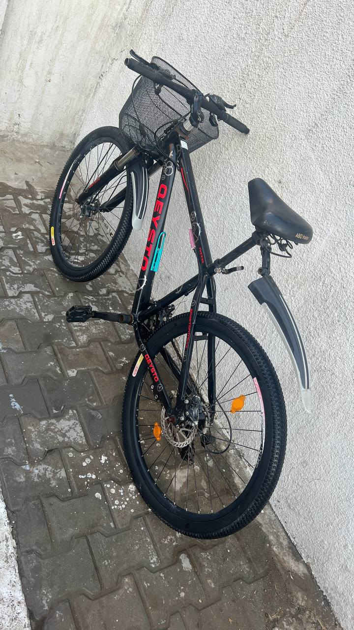 سلام عليكم بايسكل نضيف درجه اولى ماركه مثل ما واضح بالصور تايرات جدد بريكات شغاله بس السيم مال الگير مگطوع والباقي كله نضيف السعر 90 وبي مجال للشراي مكاني بغداد الشعله چكوك تواصل خاص


**إذا كنت صاحب هذا الإعلان وتريد حذفه لأي سبب، رجاءا أرسل رسالة إلى الدعم الفني**