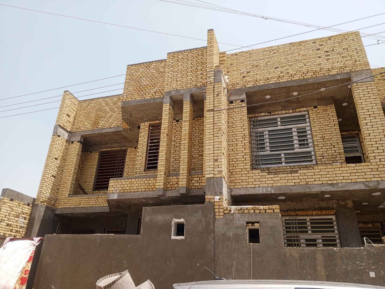 خلف بناء متفرغ حاليا 
شغل درجة اولى 
***********
