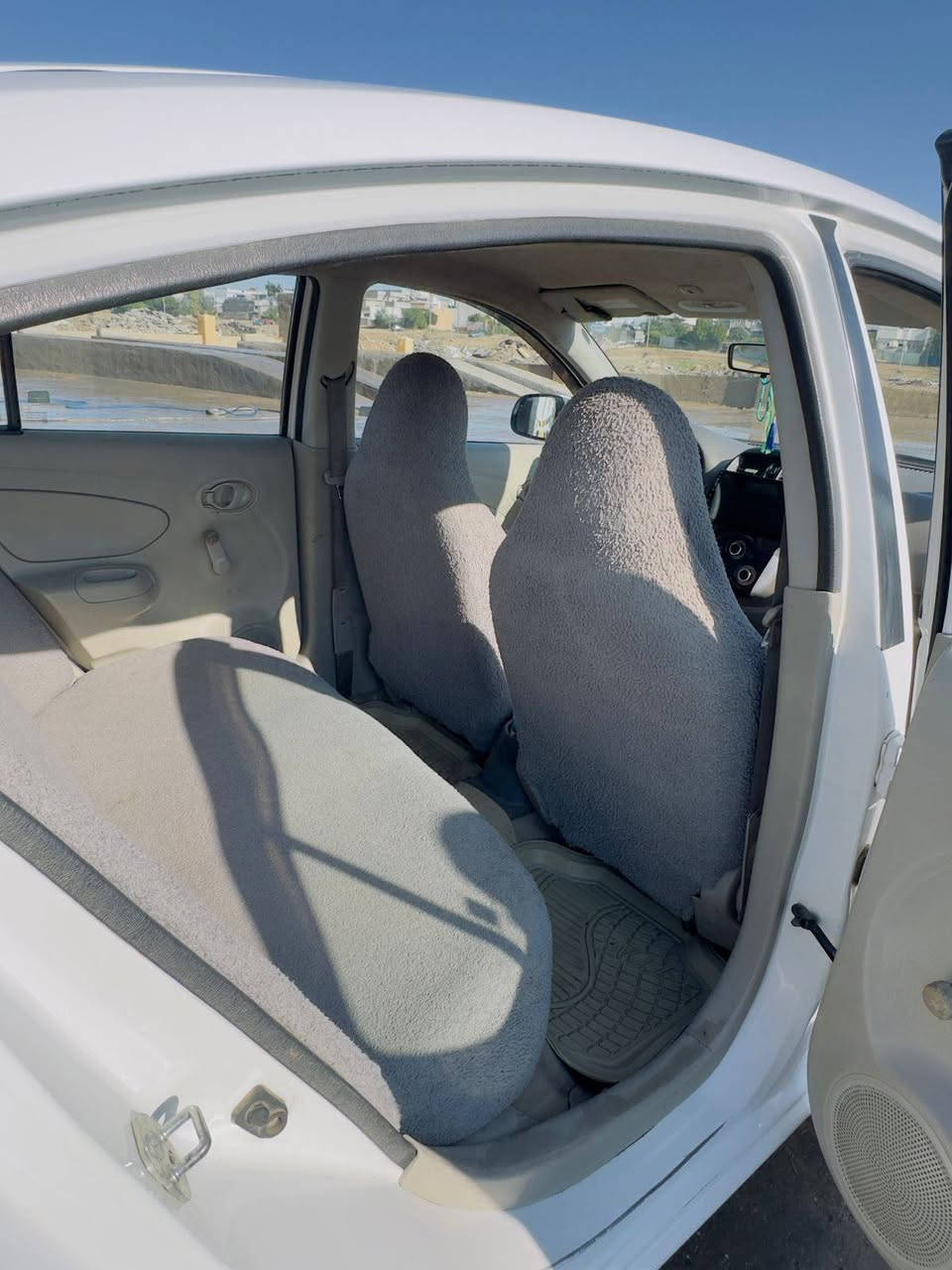 السلام عليكم
نيسان سني  بليته زركه هندي
للبيع 
موديل. 2015
ماشيه 29الف
. رقم سليمانية إنكليزي 
 سياره مكفوله من الصبغ فقط بارد شبر
تحويل او وكاله اني حاضر   تستلم سنويه ب اسمك 
مكانها ديالئ 
السعر117 وبيها مجال بسيط 
رقم.     ***********
