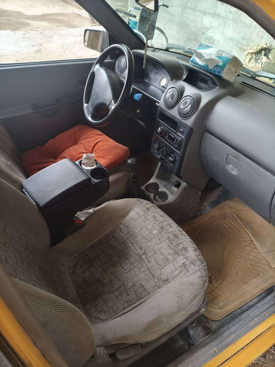 سلام عليكم سيايبا البيع كير ومحرك مكفولات بيهه شاصي واحد معمر
هيئة وغرملت مصفره سياره خير من الله سعر 27 وبيهه مجال 
مكاني بغداد اليوسفية ***********
