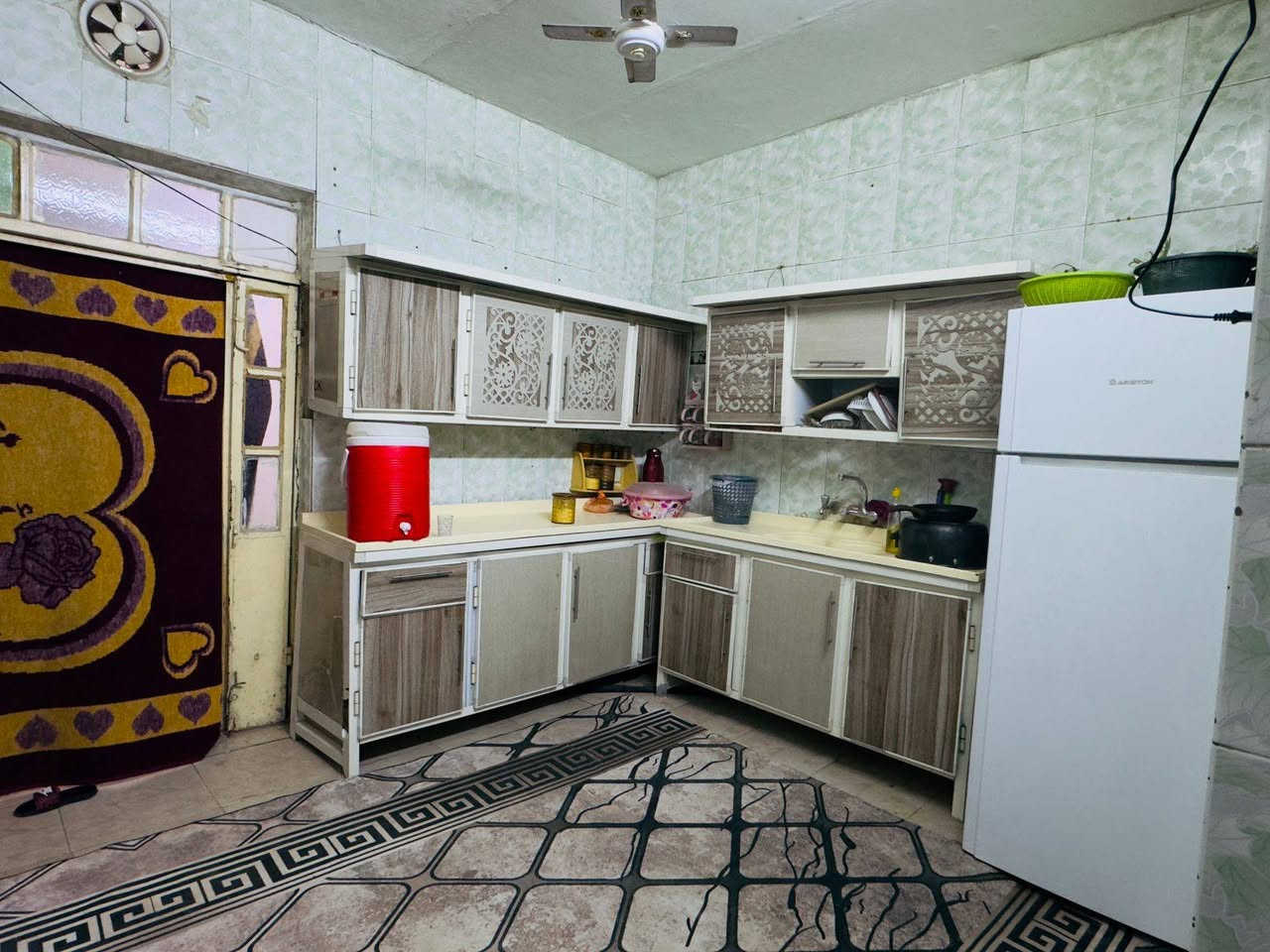 السلام عليكم اخواني اخواتي اني صاحب الدار الدار للبيع شيلمان المساحه 100 متر حي الوفاء هنديه قرب مدرسة دارك السعر 100 اقل من سعر العرصه ***********
