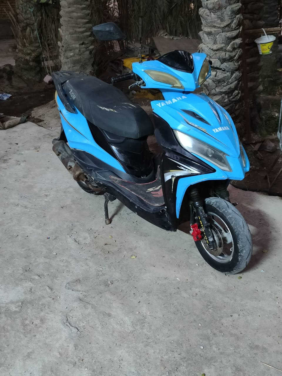 سلام عليكم:"
دراجه سكنس صيني دراجه نضيفه حيل كلشي شغال بيها قبل يومين جفتتها بوشه وبستم جدد اصليات! كهربائياتها كلها شغاله نكره سلف تشتغل ماتعب جاهزه ماعوزه شي سعره 250 وبيها مجال *********** مكان ناصريه
