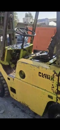 رافعة كلارك • ٢ طن • السليمانية