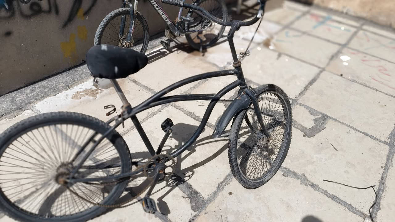 السلام عليكم
بايسكلات عاطله 
للبيه قيم واخذ بما يرضي الله
مكان الغزاليه
رقم ***********
