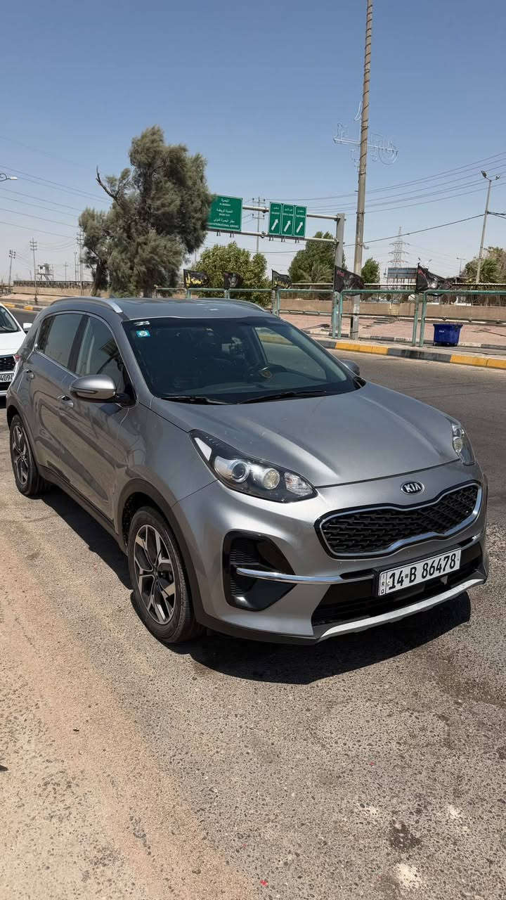 السلام عليكم كيا سبورتاج موديل 22 حجم المكينه 1600 تيربو مكينه كاز ماشيه السياره 38 فول السياره ما عدا بانوراما بصمتين ويل 18 كشنات جلد تدفئه تبريد رادار مواصفات فول للاستفسار *********** السياره وارد كوري كفاله ضربه تبديل حداده سياره جاهزه السعر 165 وبيها مجال قليل
