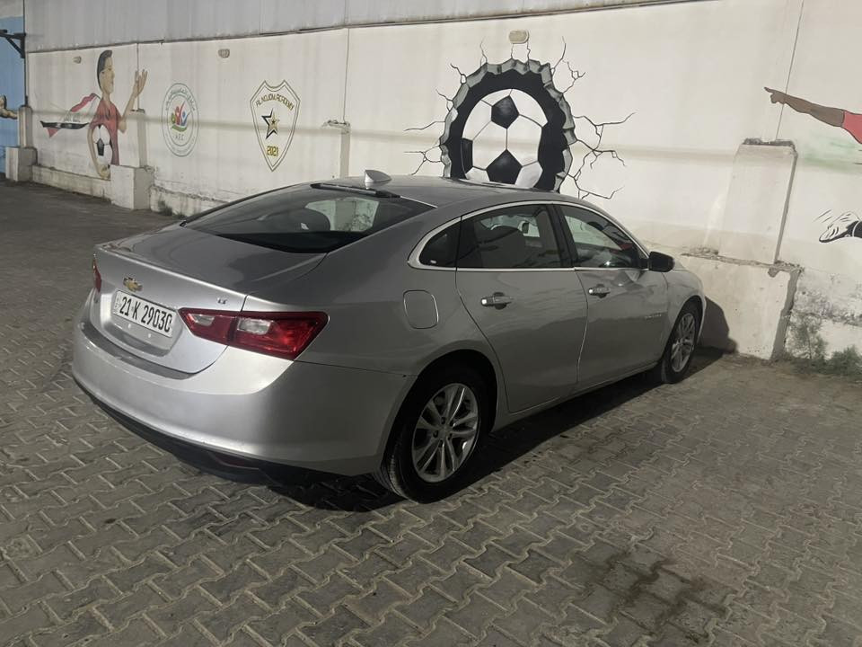 سلام عليكم 
عندي ماليبو ٢٠١٧ رصاصي بيهه ٣ قطع صبغ رقم سليمانيه 
نظيفه السياره مال بيت محرك كير ممتازات كشر نظيف خير من الله اريد مراوس بمديل احدث وانطي فرق رقم تلفوني *********** مكاني بغداد العامريه
