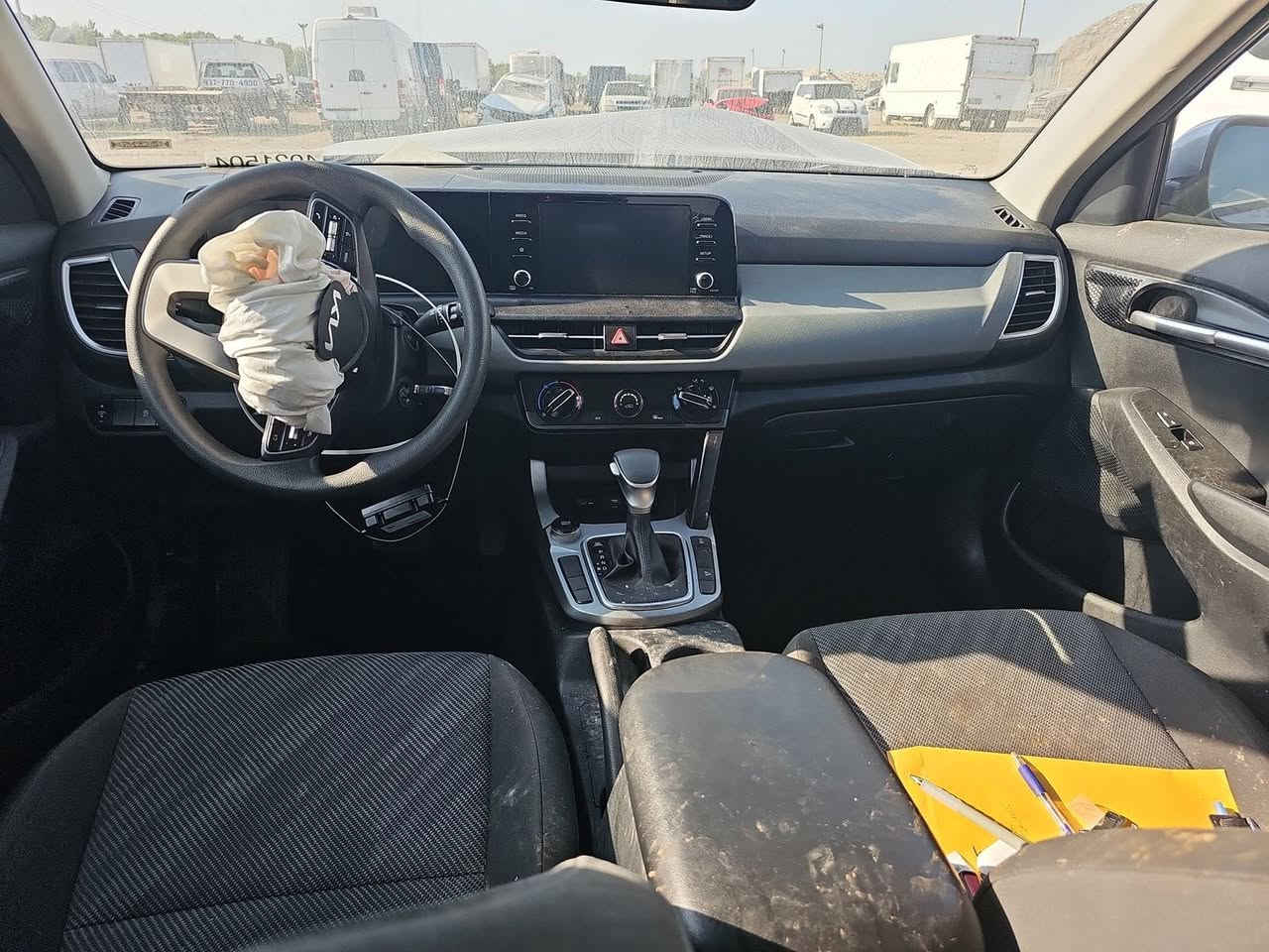 السلام عليكم  كيا سليتوز موديل 2024ماشية 26
حساسات رادارات 

إطفاء أثناء التوقف 

شاشة كبيرة متصلة

تبريد قطعتين

محرك 2000دوش المرغوب

حادثها مثل ماموضح بل صور 

تبديل بنيد فقط وجاملغ بي بارد

كفالة كير محرك صدر كهربائيات 

سيارة بدون اي نقص 

السعر 149 وبيها مجال

المكان بغداد الشعب بوب الشام

رقمي ***********
