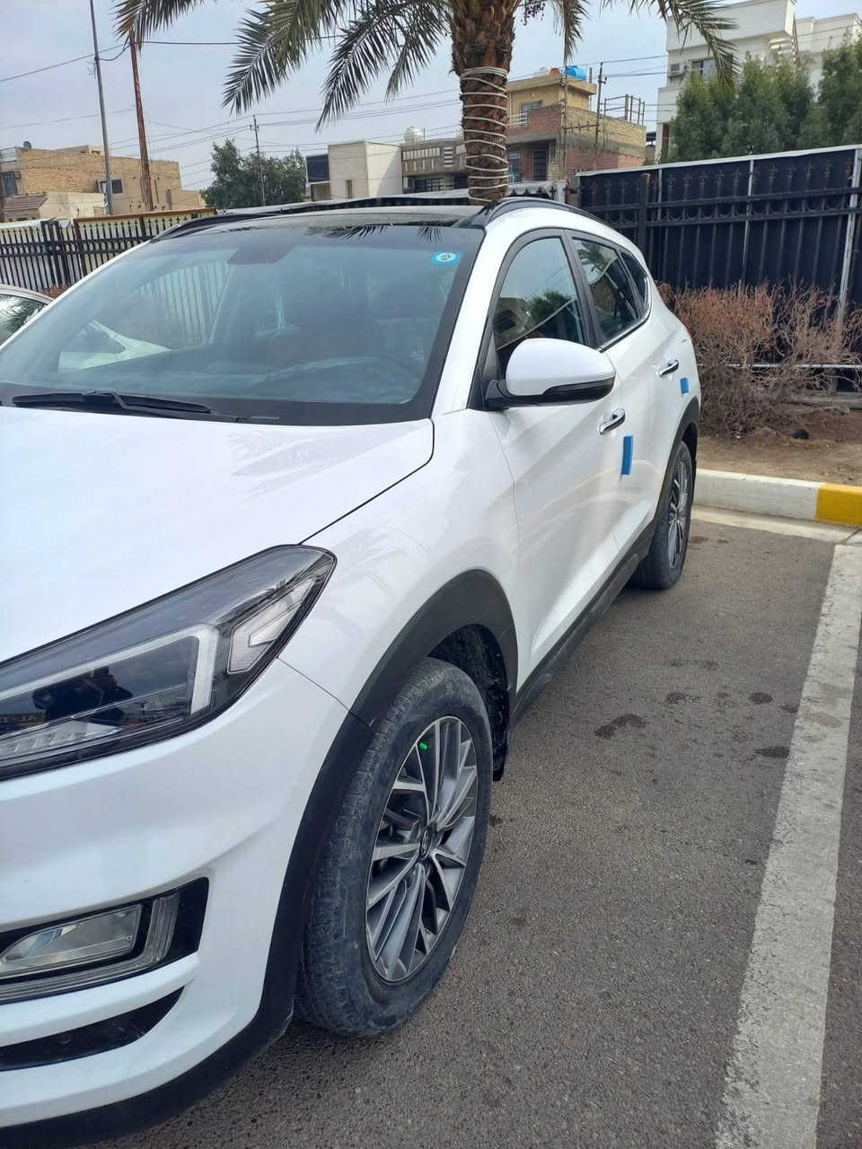 سلام عليكم
توسان 2019 الكاصد اصلي خليجي فول مواصفات بانوراما (( تبديل بنيد وجاملغ صبغ بدون دواخل شرط الفحص)) رقم بغداد النگليزي باسمي شخصيا ماشيه فقط 115 حقيقي ع ايدي
مواصفات 
بصمه ابواب +تشغيل 
كراسي عدد 2 كهرباء 
شاشه اصليه ابل كار بلي 
لد نهاري 
حساس امامي +خلفي 
شاحن واير ليس 
شاشه اعطال 
تحكمات فول 
تغير وضعيات قياده 
وبعد اهواي مواصفات 
مكانها بغداد الكرخ 
السعر 180 وبيها مجال بسيط
الاستفسار***********
