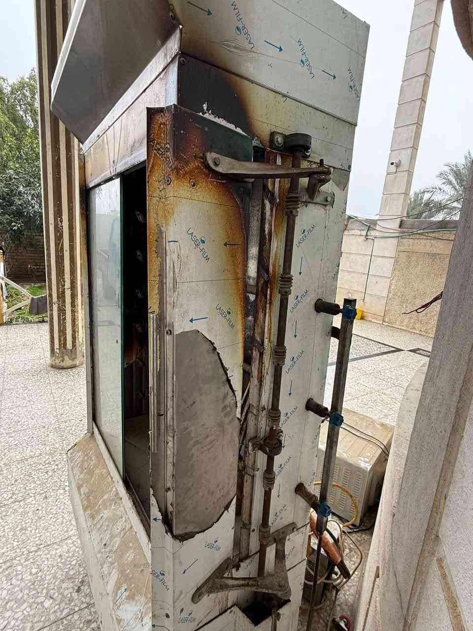 شوايه دجاج وعارضه مقبلات للبيع للإستفسار ***********
العنوان بغداد حي النصر
