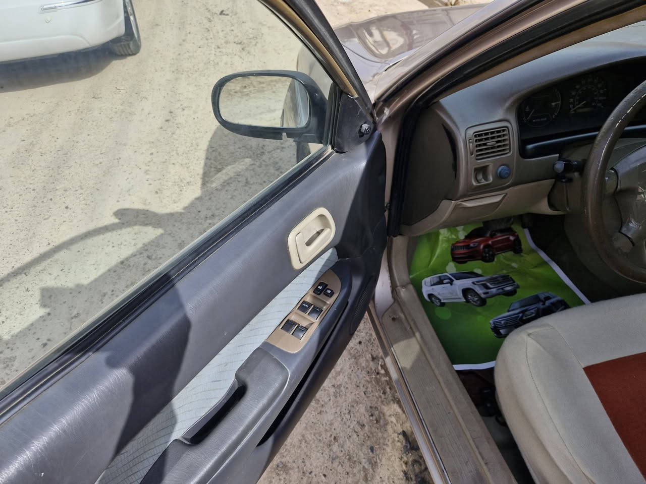 كورله ميديل 2000 يسرا بلاد مصبوغه حزام جماليه 
جاهزه *********** 
السعر 68
