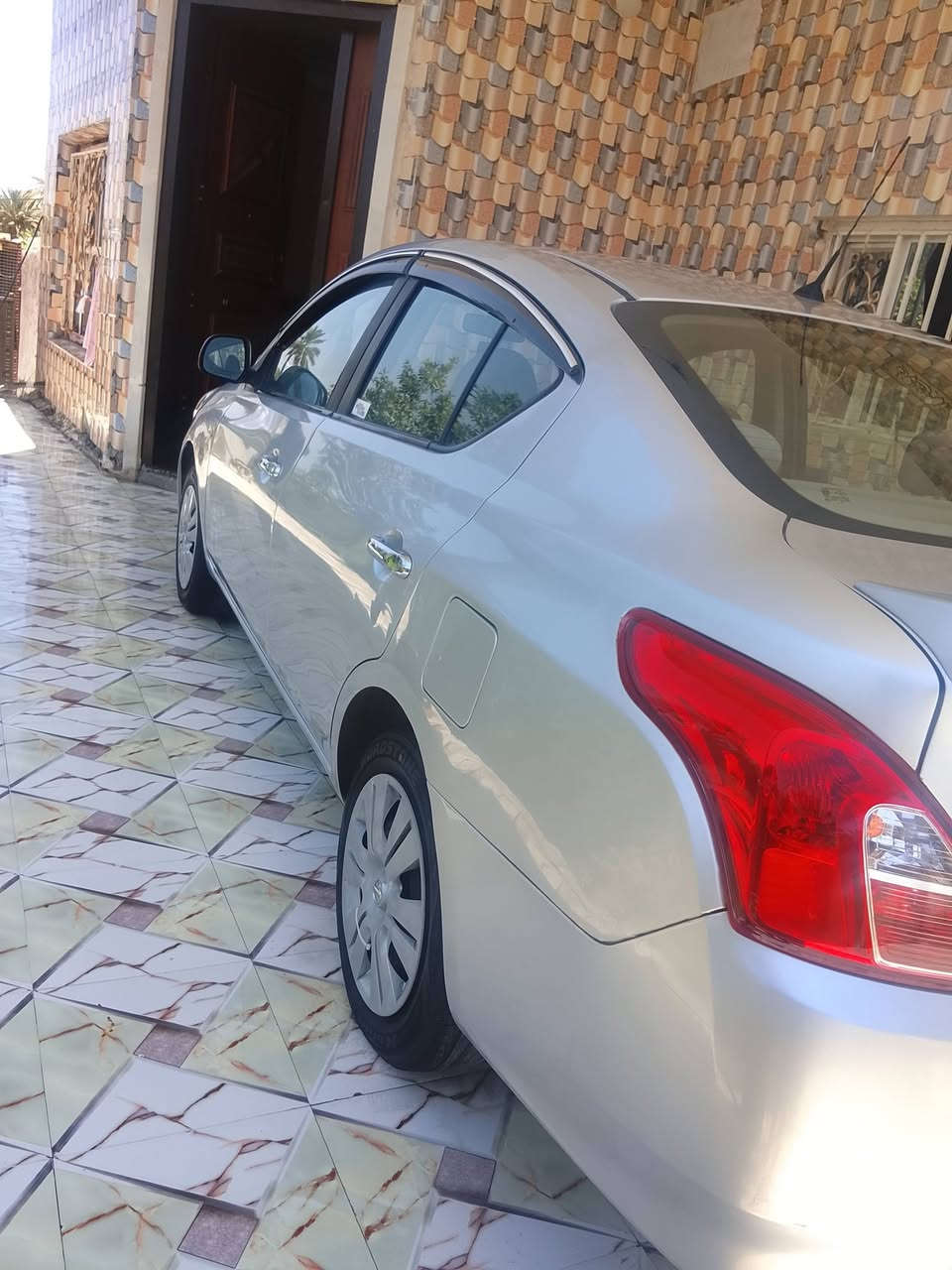 السلام عليكم 
نيسان سني مكينه وگير وتبريد كفاله ع وضع الشركة 
موديل 2022.
ماشيه 90.
خليجيه
كفاله عامه ماعدا الچاملغ الخلفي.
السيارة بأسمي .
الرقم اربيل
السعر:   103قفل.
مكاني:بابل حله قرب سيطرة الآثار.
للاتصال رقمي ***********
