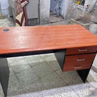 ميز مكتب • جديد • أثاث مكتبي