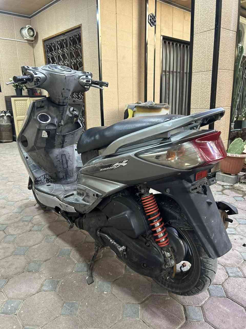 سكنس فحل نوزل كفاله عامه برغي نقص مابيها تاخذها من باب البيت صار ٤ اشهر نازله رمبه مكاني بغداد البنوك *********** السعر 600 رمبه الدراجة
