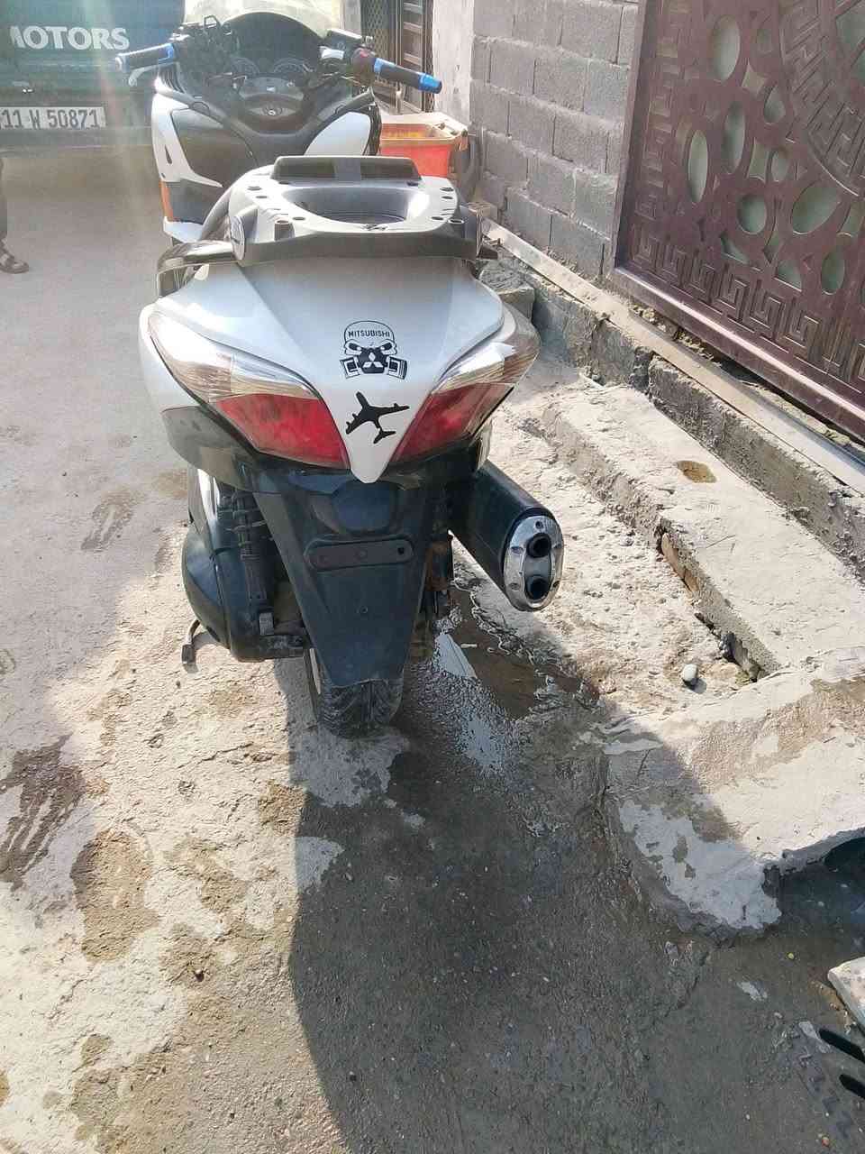 السلام عليكم سلفر ونج 400 مكينه بيه صوت مروس او بيع ***********
