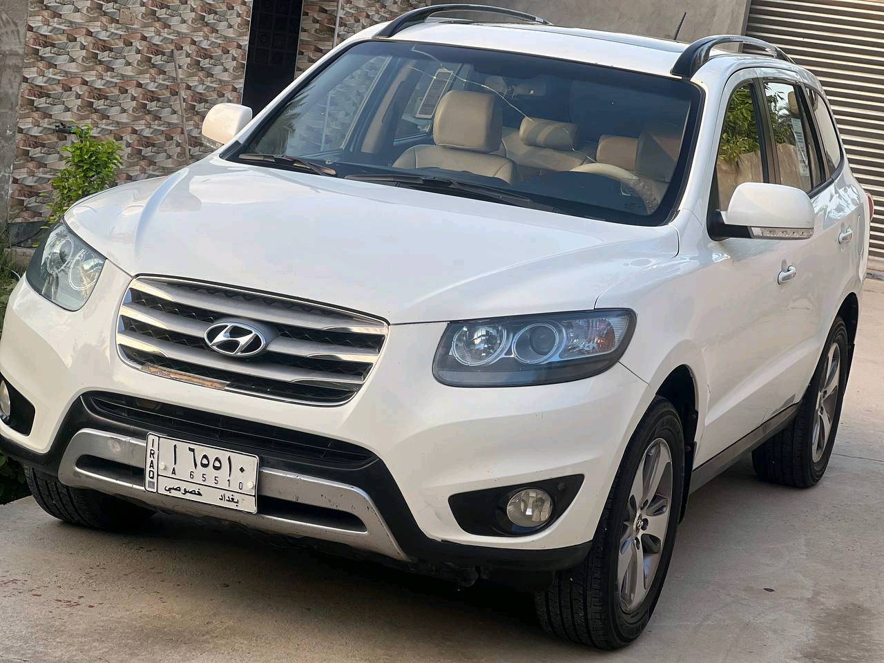 السلام عليكم عندي سنتافي للبيع موديل ٢٠١٢خليجي فول ١/١
مكفولة عدا الباب الايمن مقدار شبر صبغ  كير مكينة خير من الله صدر امامي خلفي كله جديد كهربائيات كله جاهزه بشرط مكينه وكير خير من الله  تخم تاير جديد قبل سبوع مشدود  تبريد شغال ثلج سياره جاهزه من كلشي بدون اي نقص سياره جديده بمعنه لكلمه كلش جديده جداً جداً مال جناي وعلى يدي واستخدام شخصي)))   
مواصفات سياره فتحه سقف ماري شفط كشنات جلد كشن كهرباء ثلاث قطع تبريد سبعه راكب ٦ سلندر فول تحكم ستيرن داخل صاج داخل بيجي  وسود تبريد بيانو بصمه شاره ترحيب بكلايلت 
فووووووووول١/١
رقم بغداد   
سياره بسمي تحويل مباشر وين ما يعجبك 
سياره جديده وجاهزه 
وبدون اي نقص اقره التفاصيل قبل لا تتصل 
مكاني الحله
السعر 158 
شراي يتصل ويدلل 
رقم الهاتف
***********