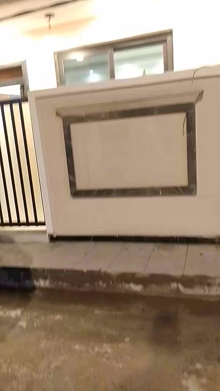 بيت للبيع حي دجله النسيم الذهبي 53متر زيرو الاستفسار أكثر الأتصال على الرقم 
***********
***********ع شارع 15قريب التجاري
