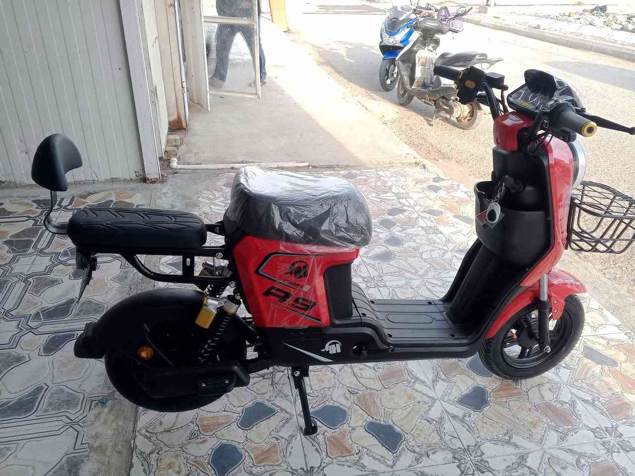 للبيع شد جديد كارتونه
السعر 625 بي مجال 
***********
