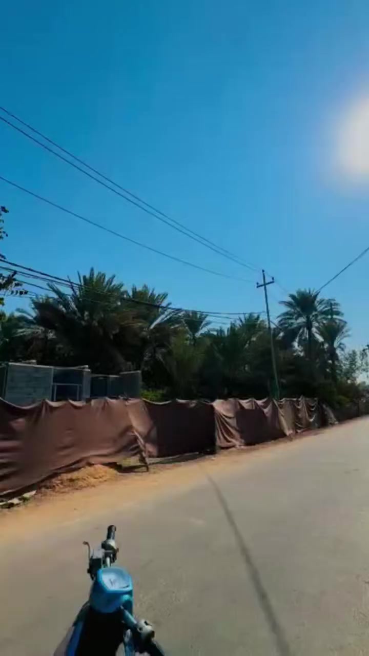 سلام عليكم شباب دراجه بوليس موديل 2007 كفراتها بيهن كسور خفيفه عليها صالنصه FM رياضي والبلاديه موجوده
بيها نقوصات خفيفه
كهربائياتها كامله مابيها نقص مكينه بلادي مامفتوحه 
طالعه ب2025/4/7 وصل معرض موجود
سعر 750 وبيها مجال
*********** رقمي للاستفسار.
