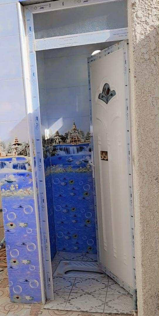 مشتمل للبيع مساحه ١٠٠ م شارع رئيسي مو فرع  خدمات كامله بناء حديث سنه ٢٠٢٣العنوان بزين القوس خلف مجمع الشهيده اسراء والسعر مناسب لا محجوز ولا مرهون الشراي يتصل***********
