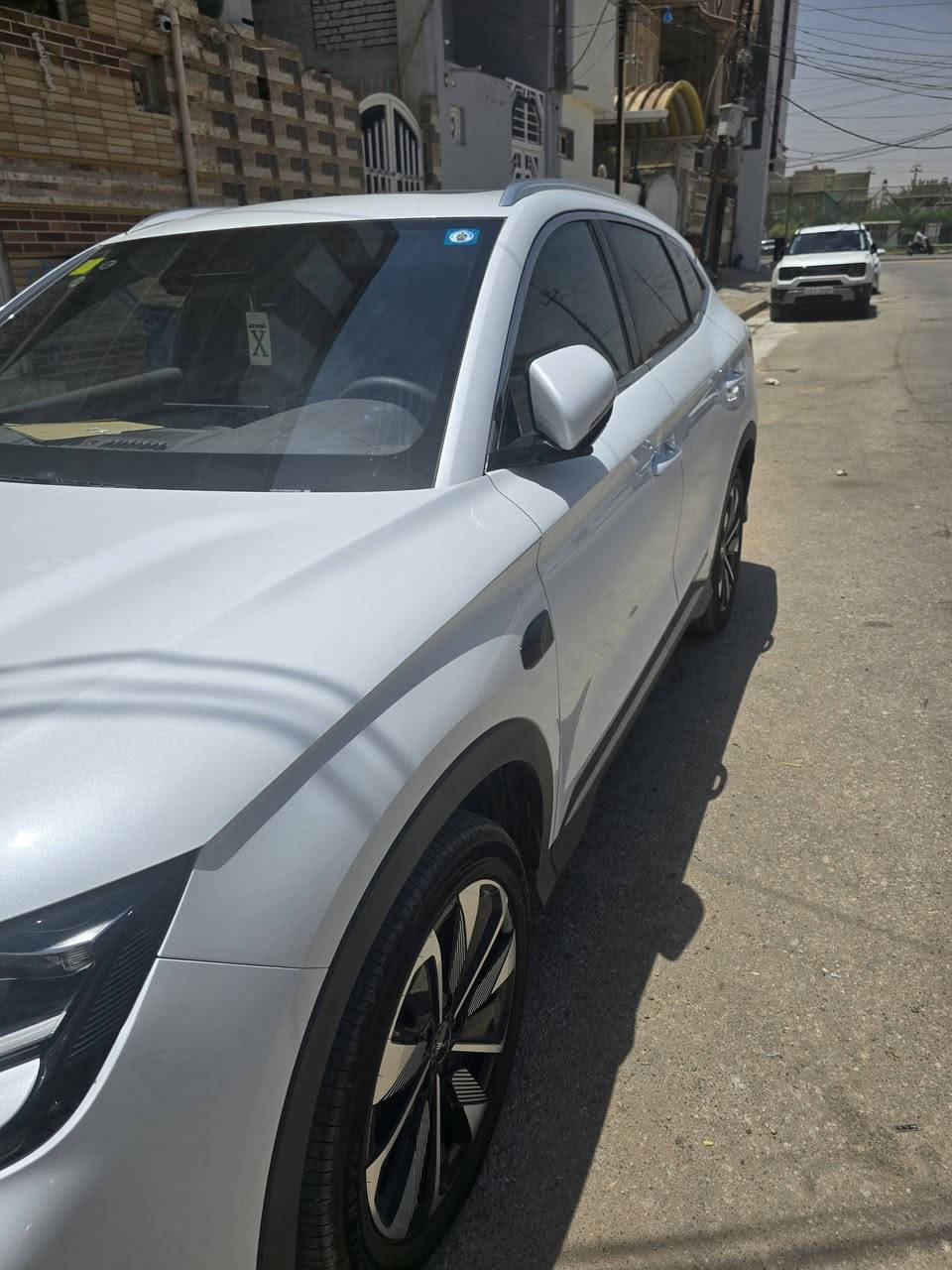 سونك بلص   song plus
Model: 2025 
رقم بغداد 
مجموع المسافة  المقطوعة:2800k
ابرز المواصفات: 
شحن  120 km 
13 كامرة 
صندوق كهرباء
بانوراما 
12  حساس 
كرسي كهرباء 
داخل ابيض 
نظام سكيورتي 
نظام  dvr
نظام قيادة ذاتية 
اتوبارك
السياره مكفوله بحاله الوكاله 
للتواصل :***********واتساب
العنوان :النجف
