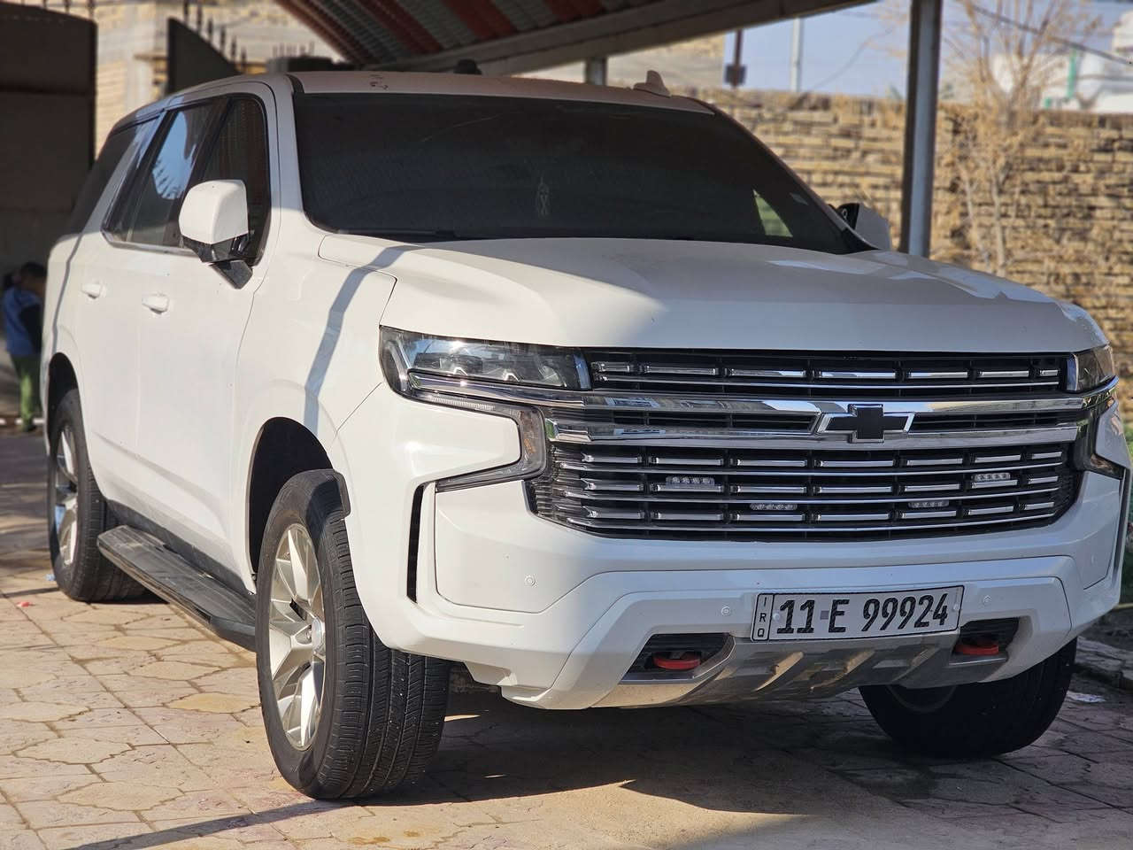 سلام عليكم للبيع شوفرليت تاهو 2021 رقم بغداد شبه المميز بسمي وارد امريكي
فئه LS تخم تاير ويل 20
داخل اسود غرفه مال PRAMER ماشيه 120 
سياره بيهي تراي زيرو 
سياره بيهي نص جاملغ الخلفي ولجاملغ الامامي مبدل ولبنيد بي خسفه و بدلته كير مكينه حداديه مشروطات سياره جديده مكينه 5300 المكان النجف الاشرف السعر 335  الاستفسار والتواصل على الرقم ***********
***********
