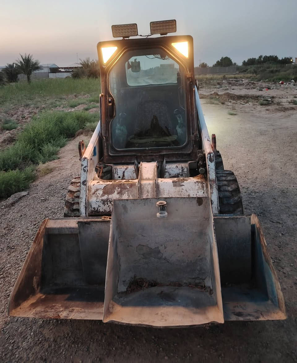 السلام عليكم ورحمة الله عندي شفل بوبكات للبيع موديل 2004 الشفل ابلادي مكفول كفاله عامة مكان الشفل بغداد تقاطع النهروان الشراي يتصل ع هذا الرقم ***********
***********
