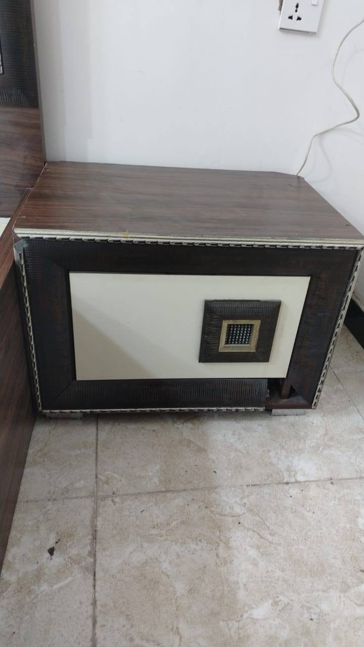 للبيع ٣٠٠ وبيه مجال قليل


**إذا كنت صاحب هذا الإعلان وتريد حذفه لأي سبب، رجاءا أرسل رسالة إلى الدعم الفني**