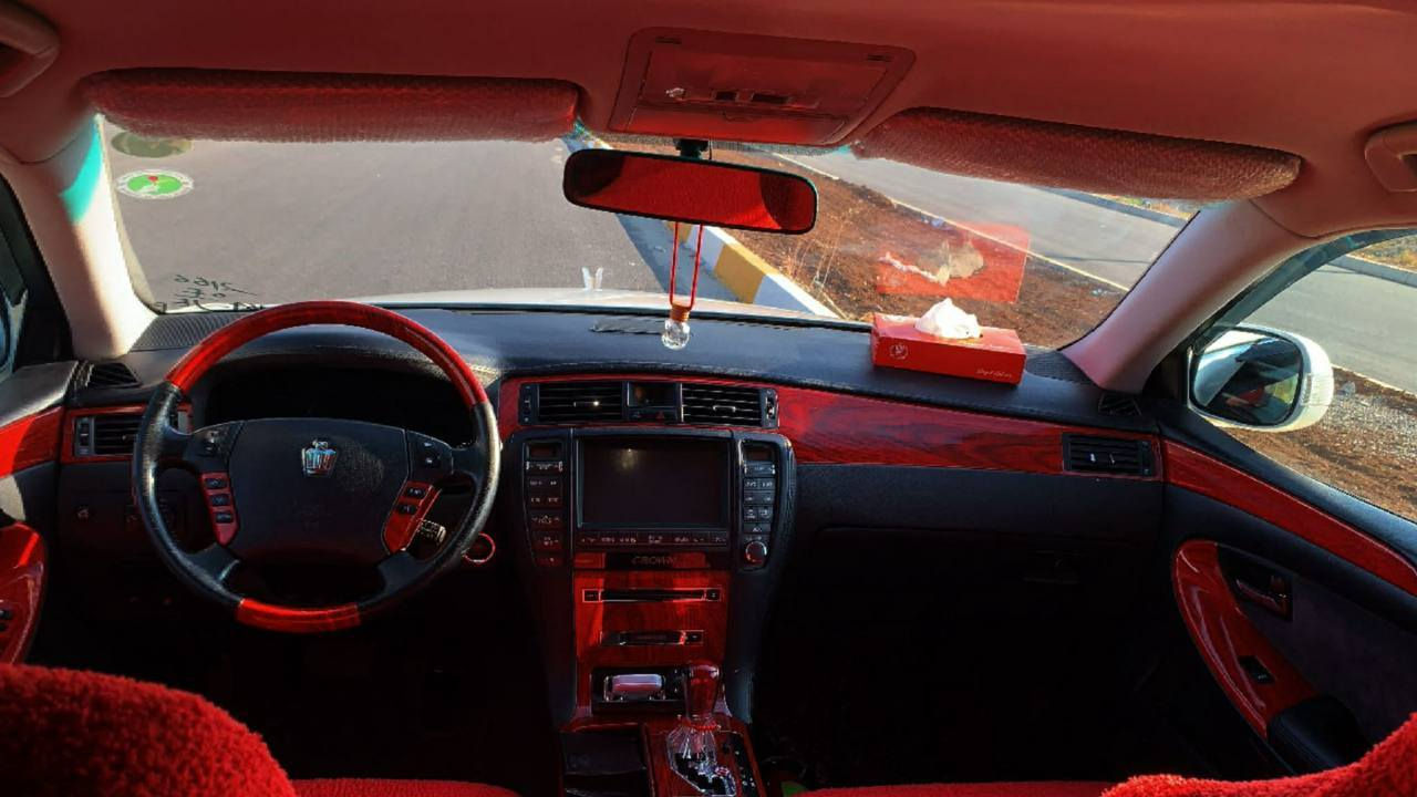 تۆیۆتا کراون (شاهینە)موس سپۆرت بۆ فرۆشتن
• مۆدێل: ٢٠٠٥ .
• مەکینە: ٨٢ (3.0L) - بێ مەسرەف و بە شەرت.
• ڕۆیشتوو: ١٤٠ هەزار کیلۆمەتر.
• بۆیاخ: ٣ پارچە بۆیاخی ئەوروپای هەیە .
• تایبەتمەندییەکان:
• ناو ڕەشی ساج سوور (٣ دوگمە).
• ئاوێنە ئیشارەت و لایتی ناوچەی کوێر كوشن كاره‌با سوكان كاره‌با ته‌برید مه‌ركه‌زی .
•  سڵایت و کوشن جلد نییە 
 بۆ زانیاری زیاتر نامەم بۆ بنێرە

سعرەکەی زۆر مناسبە 

تکایە ئەگەر موشتەری نیت سەرمان مەیەشێنە


**إذا كنت صاحب هذا الإعلان وتريد حذفه لأي سبب، رجاءا أرسل رسالة إلى الدعم الفني**