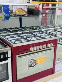 طباخ ٥ عين • ستانلس ستيل • صنع في إيطاليا