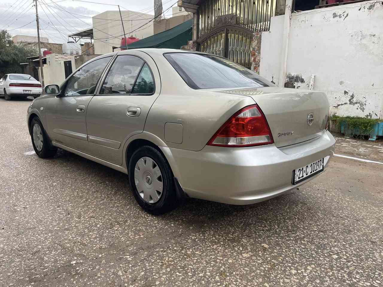 سلام عليكم نيسان صني لبيع لمديل 2008 سياره تخم تاير حداديه جديده تبريد ثلج  سياره كفاله عامه من كلشي ماعده رشات صبغ بصيطه اثر شخوط وطخاات بصيطه   سعر سياره 92 وشويه بيه مجال سنويه لغايه الفين وسبعه وعشرين مكان سياره نجف لستفسار عله رقم ***********
