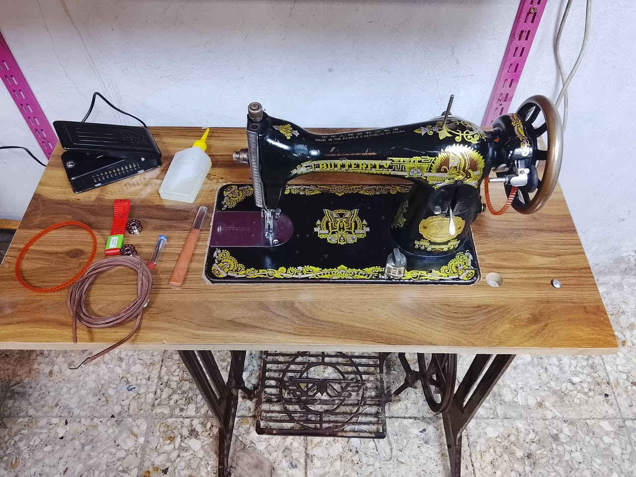 مكائن اصليه قديمه مع الميز وتوصيل للكافه العراق 100.وتوصيل مجاني لكافه العراق  تخيط رجل وكهرباء للحجز خاص


**إذا كنت صاحب هذا الإعلان وتريد حذفه لأي سبب، رجاءا أرسل رسالة إلى الدعم الفني**