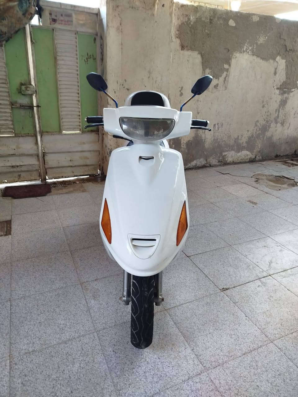 دراجة فراشة للبيع مامفتوحة مكينة ناعمة سلف هندر شغل كهربائيات شغالة شلعة قوية ووياها جنطة السعر 450وبيها مجال 
وهذا رقمي ***********
