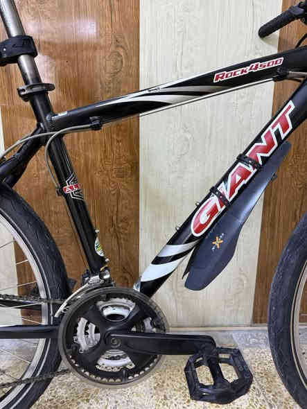 دراجة هوائية GIANT (ROCK4500)

مختوم صنع في تايوان 🇹🇼 

قياس 26 جبلي 

معدن المنيوم 

قياس الفريم 48cm

السستم شيمانو 

المكينة 3/7

العقرب الخلفي شيمانو التوس 

التايرات طخم مختوم كونتيننتال ألماني 🇩🇪 الأصلي ابو خط الفسفور 

السعر 170 ألف دينار 

عنوان المحل موصل أيمن تقاطع شارع كنيسة الساعة🚴‍♂️🚴

يوجد توصيل 🚚 كافة محافظات العراق 🇮🇶 

☎️***********
